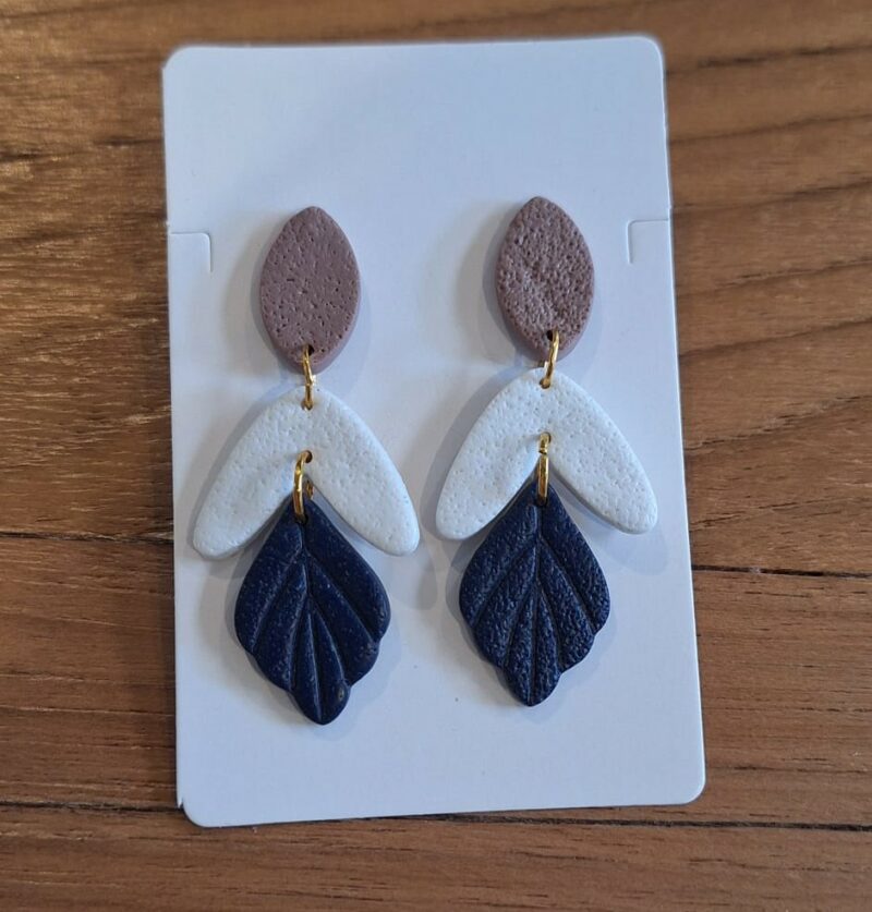 Jolie hangers