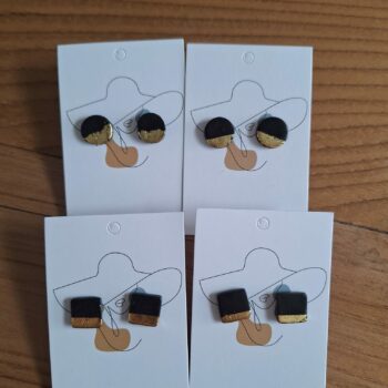 Zwarte stekers met goud