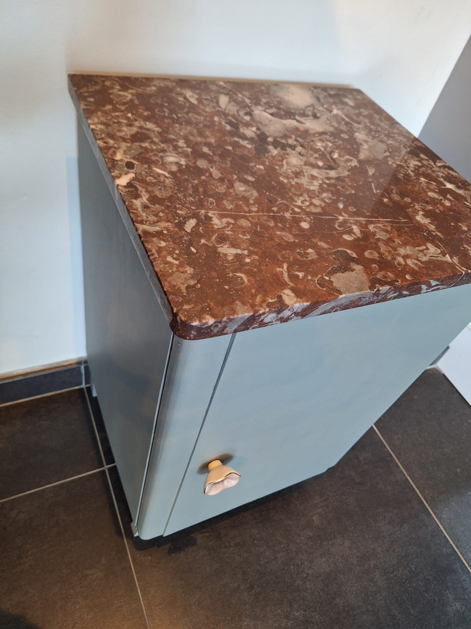 Kastje met rood marmeren blad - Afbeelding 3